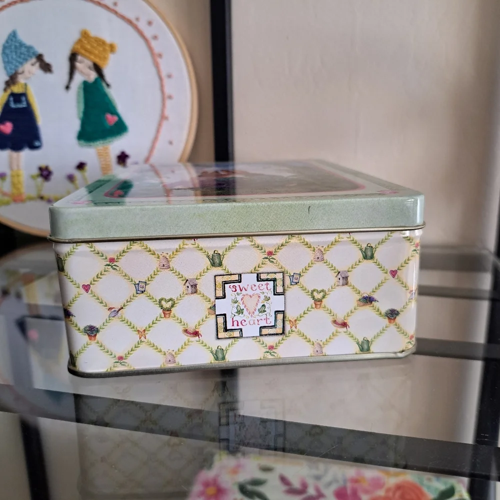 Susan Wheeler Collectible Sweet Bunny Couple In The Moonlight Tin Metal Box Lid